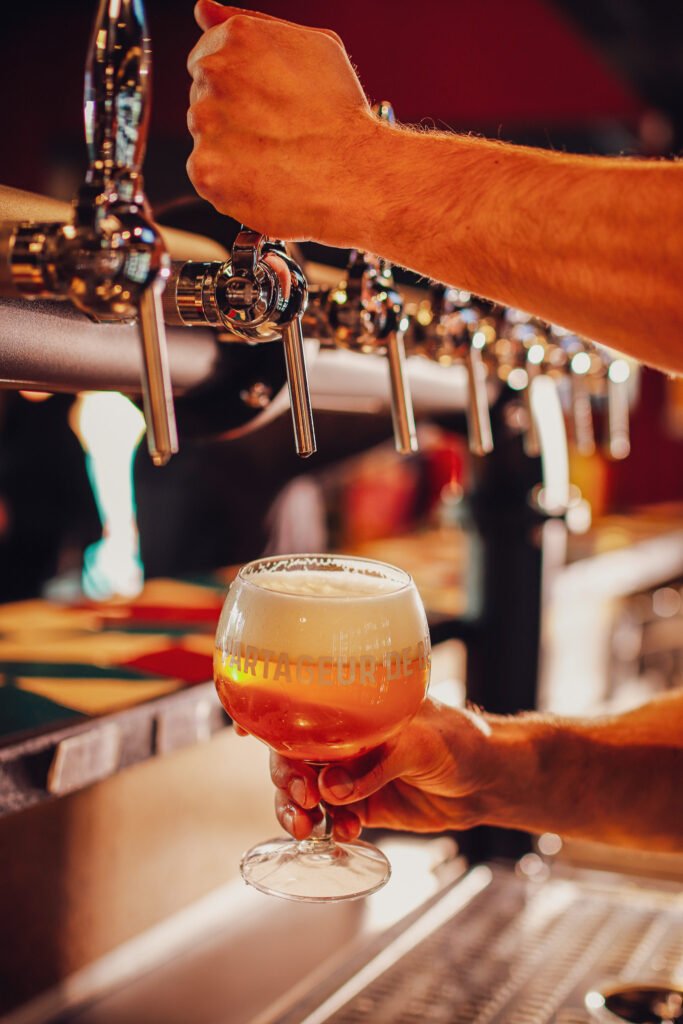Bière_tireuse_service_1365 × 2048_BD_2